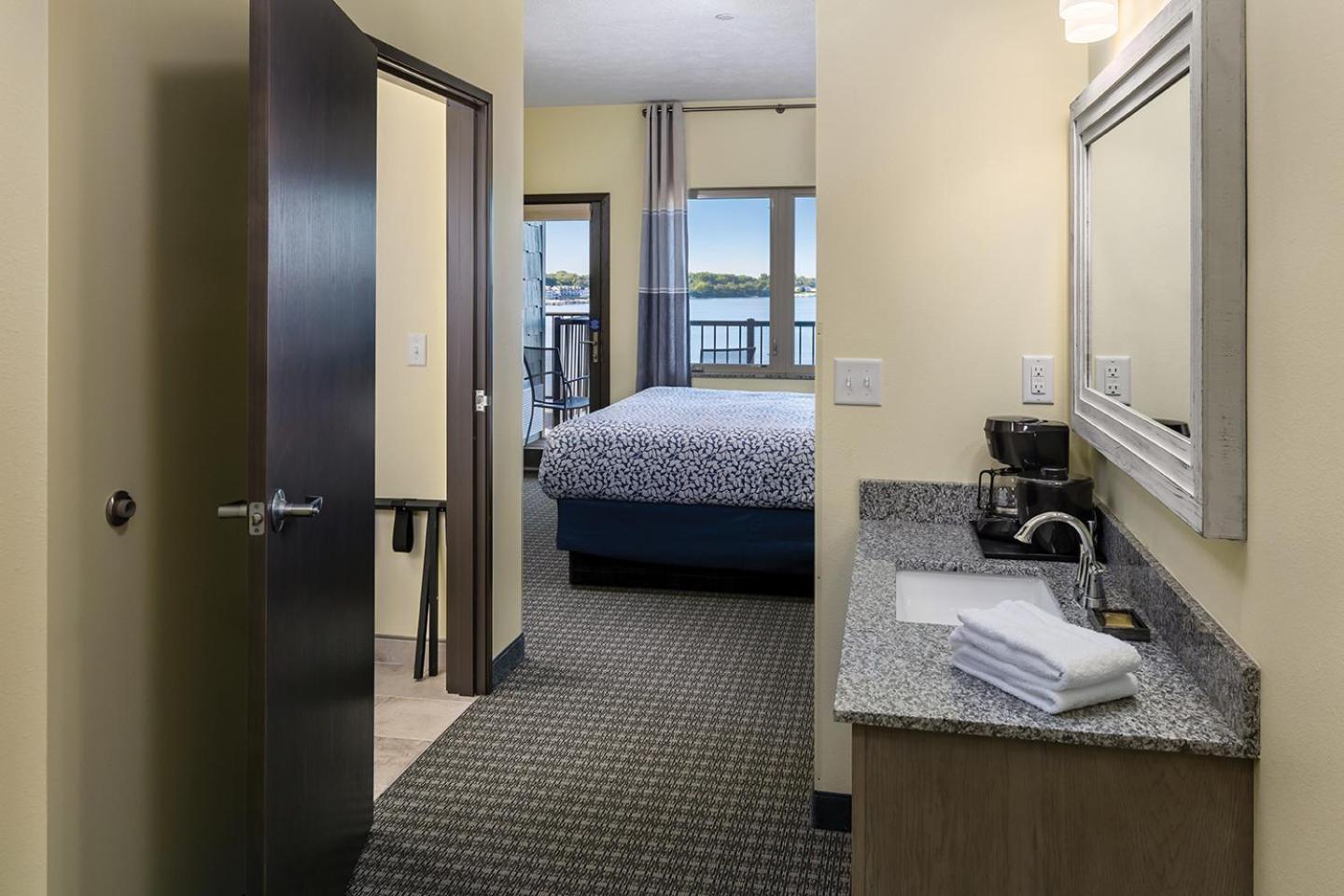 Bridges Bay Resort Arnolds Park Zimmer foto